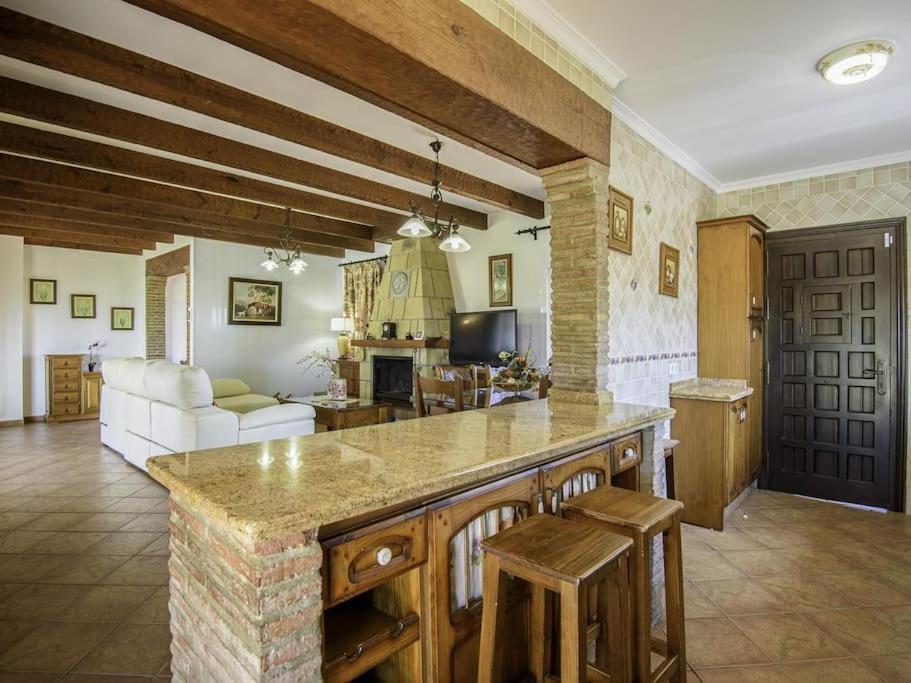 Вилла Alcam El Cortijo Эстепона Экстерьер фото